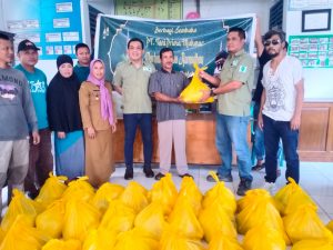 Sambut Idul Fitri dan Berbagi Berkah, PT TPM Bagikan Ratusan Paket Sembako 5 Desa di Konawe