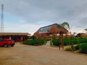 Menikmati Nuansa Makan di Tengah Sawah Ala Galu Resto