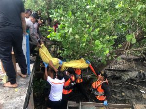 Sosok Mayat Guru SMA 9 Kendari Ditemukan Mengapung di Perairan Teluk Kendari