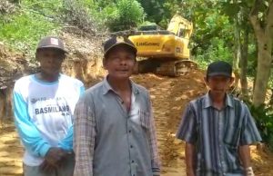 Kadin Konawe Peduli Petani, Perbaiki Jalan Usaha Tani Akses Produksi di Desa Barowila Tongauna Utara