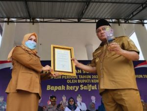 Bupati Konawe KSK Terima Penghargaan Menkes Sebagai Daerah dengan Formasi P3K Terbanyak