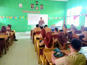 Satlantas Polres Konawe Edukasi Pelajar SMAN 2 Unaaha Tertib Berlalu Lintas