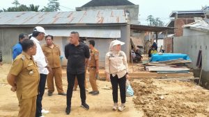 Usai Pantau Sejumlah Lokasi yang Terdampak Hujan Badai, LM Rajab Jinik Imbau Masyarakat Berhati-hati