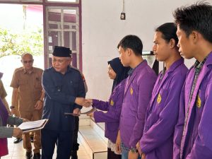 Bupati Konawe Beri Bantuan Beasiswa untuk Ratusan Mahasiswa Unilaki