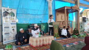 Safari Dakwah Habib Ahmad Al-Habsyi, Bupati Koltim Wakafkan 500 Mushaf Al-Quran