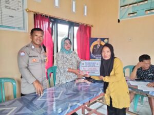 26 KPM Desa Tawarolondo Kecamatan Wonggeduku Terima BLT DD