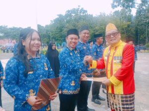 Pj Bupati Konawe Harmin Ramba Ajak Tenaga Pendidik Tingkatkan Kualitas dan Profesionalisme